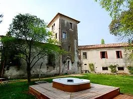 Verecondi Scortecci *